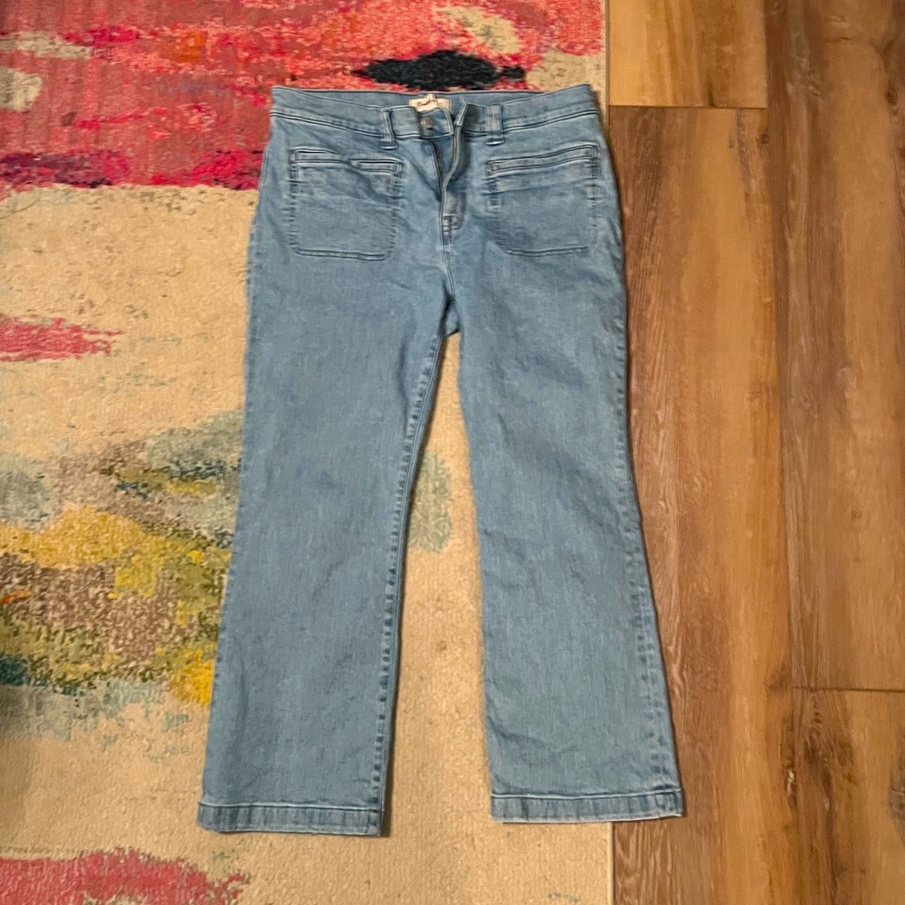 Madewell mid rise kick out jeans size 32